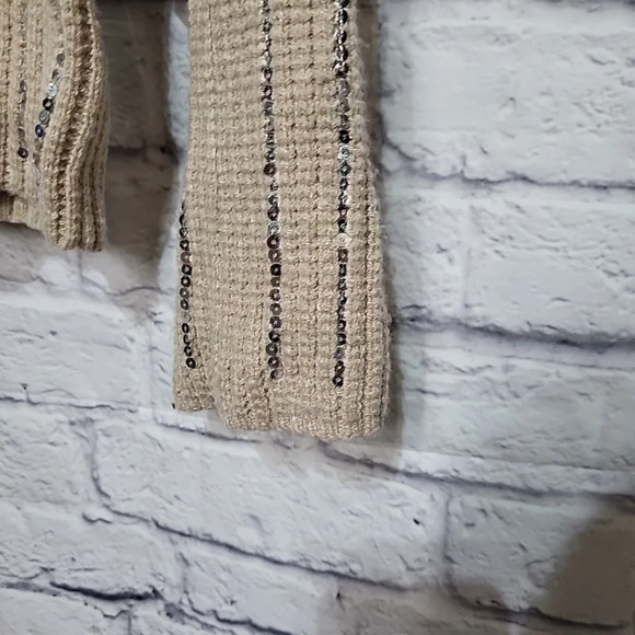 NWT Nanette Lepore Tan Short / Crop Sweater With Silver Sequins Medium - Picture 4 of 10